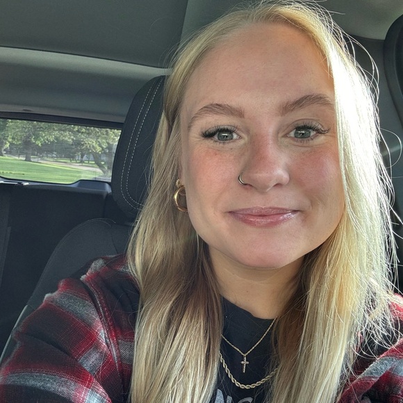 Meet your Posher, Jordan - Picture 1 of 1